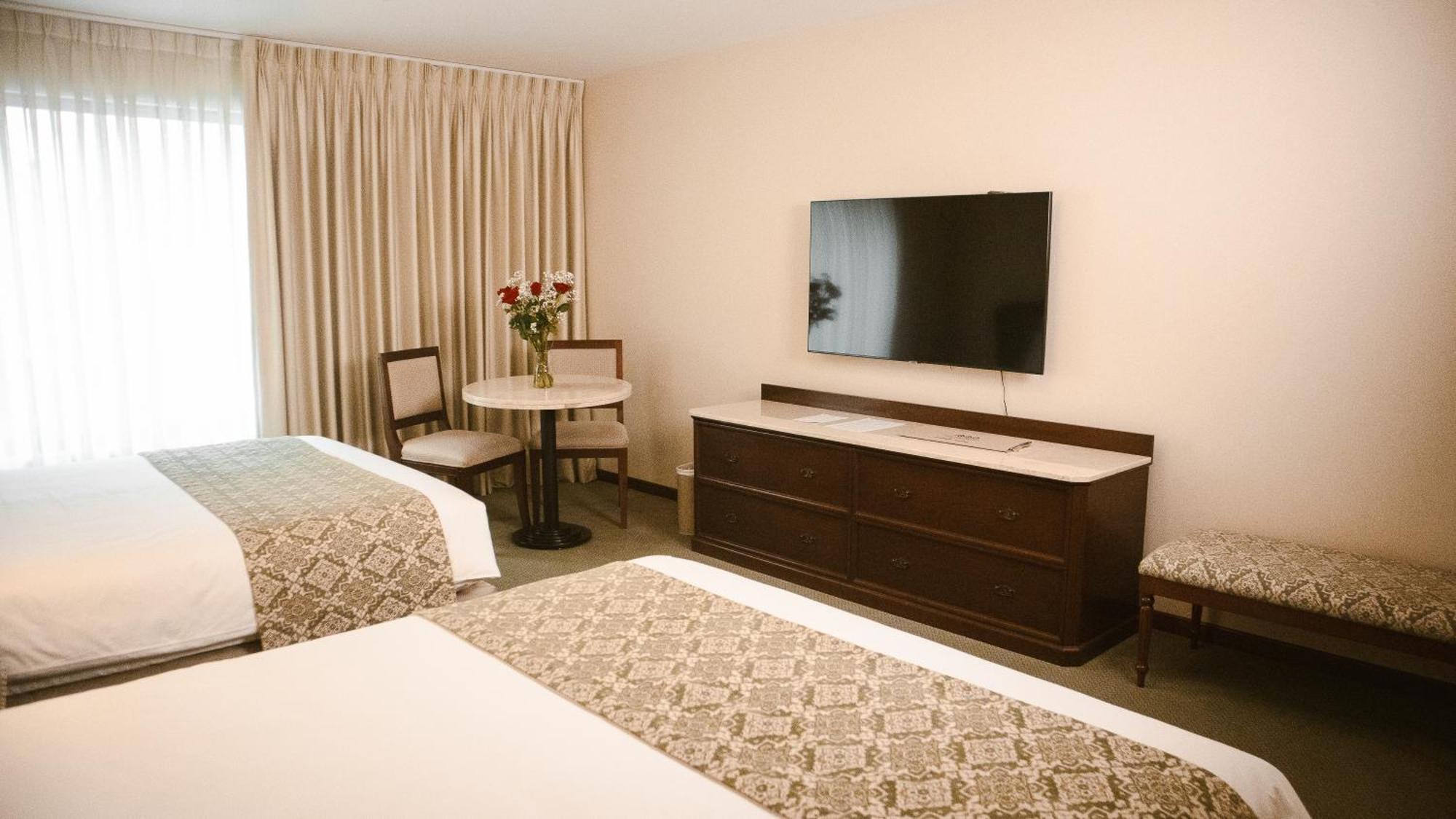 Los Tallanes Hotel & Suites Lima Exterior photo