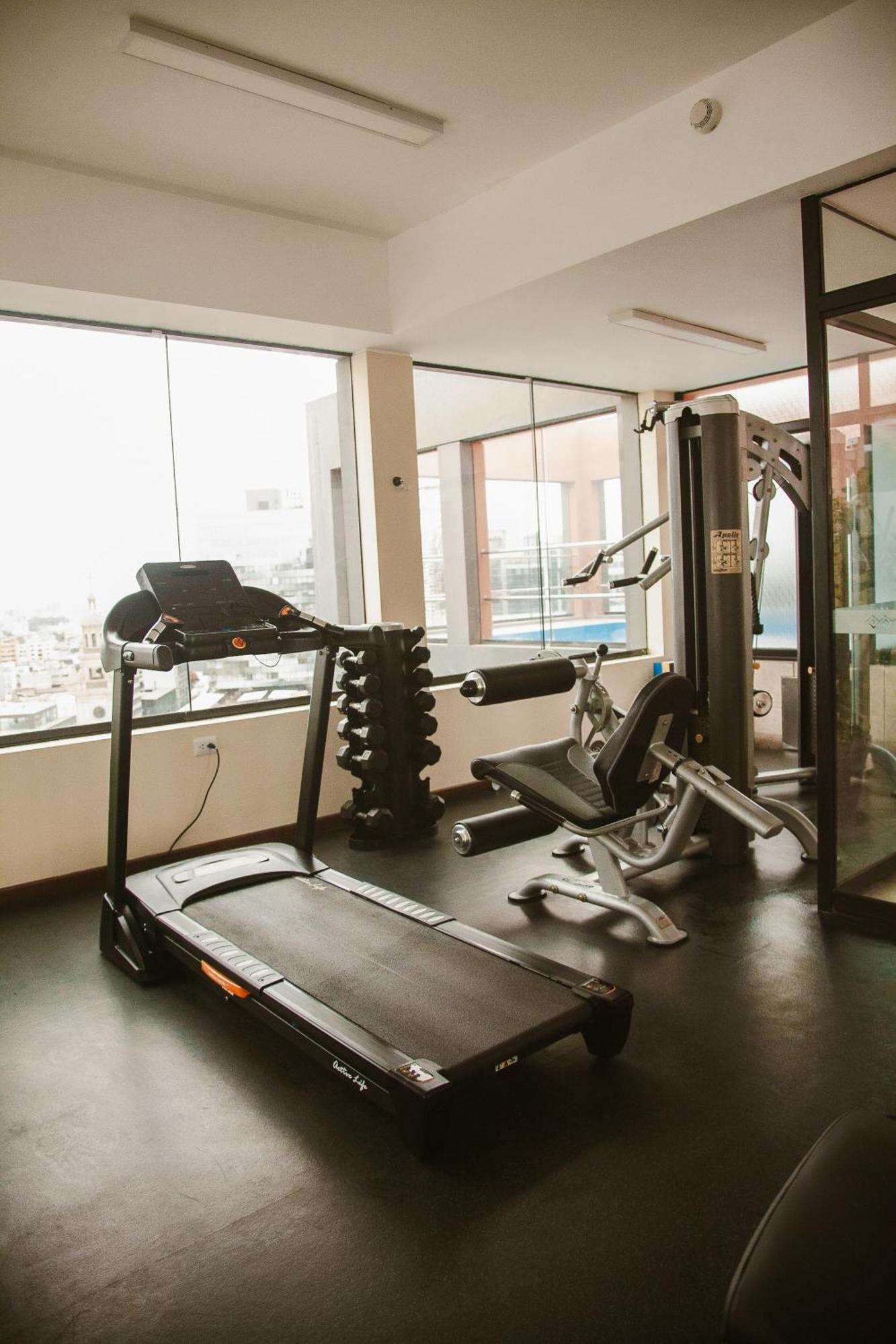 Los Tallanes Hotel & Suites Lima Exterior photo